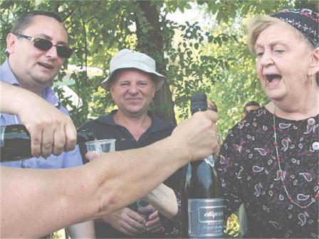 “Нотингаме, българино”, се чува в с. Негушево